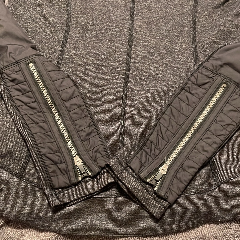 Lululemon Jacket ✨ - Picture 6 of 6